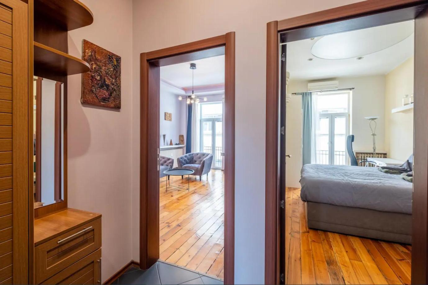 Charming 2Bdr Apartment In Historic Center With Parking София Екстериор снимка